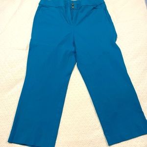 Ladies Teal Capri Pants Chico’s size 1.5